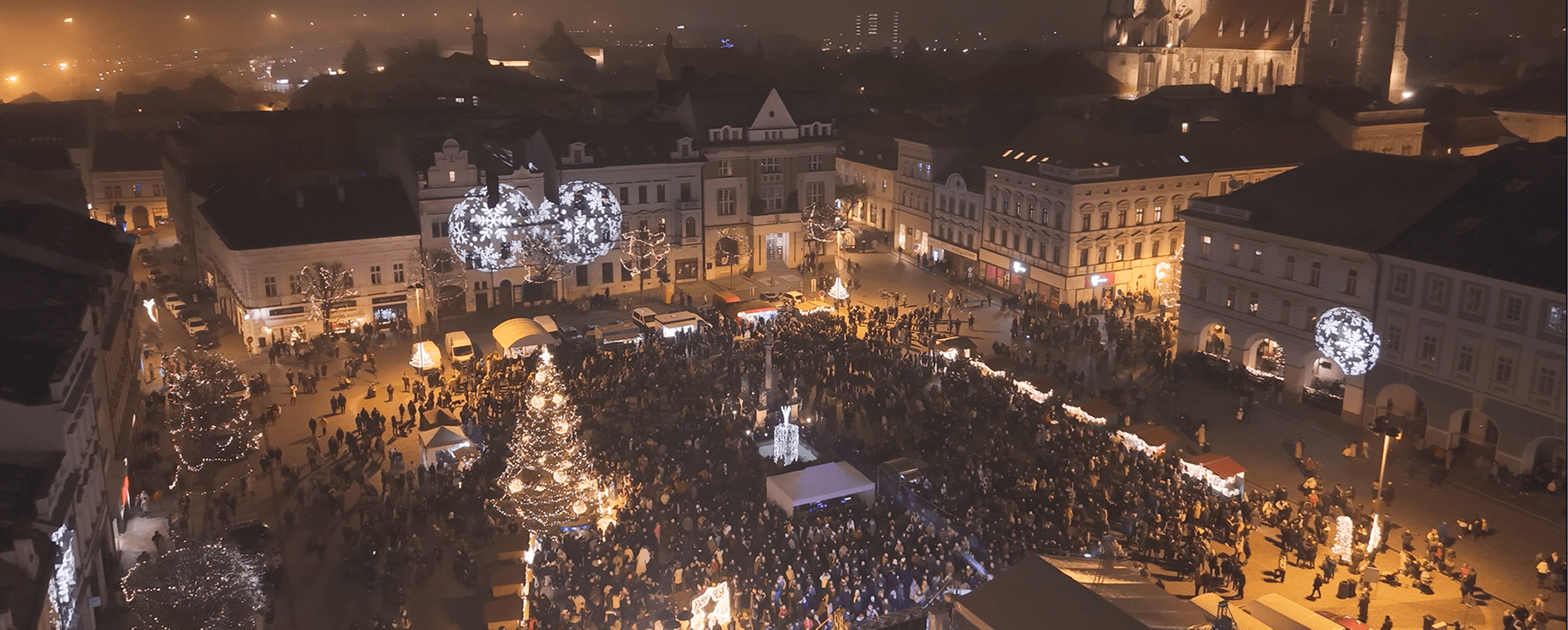 AVE přináší kouzlo Vánoc na adventní trhy v Kolíně